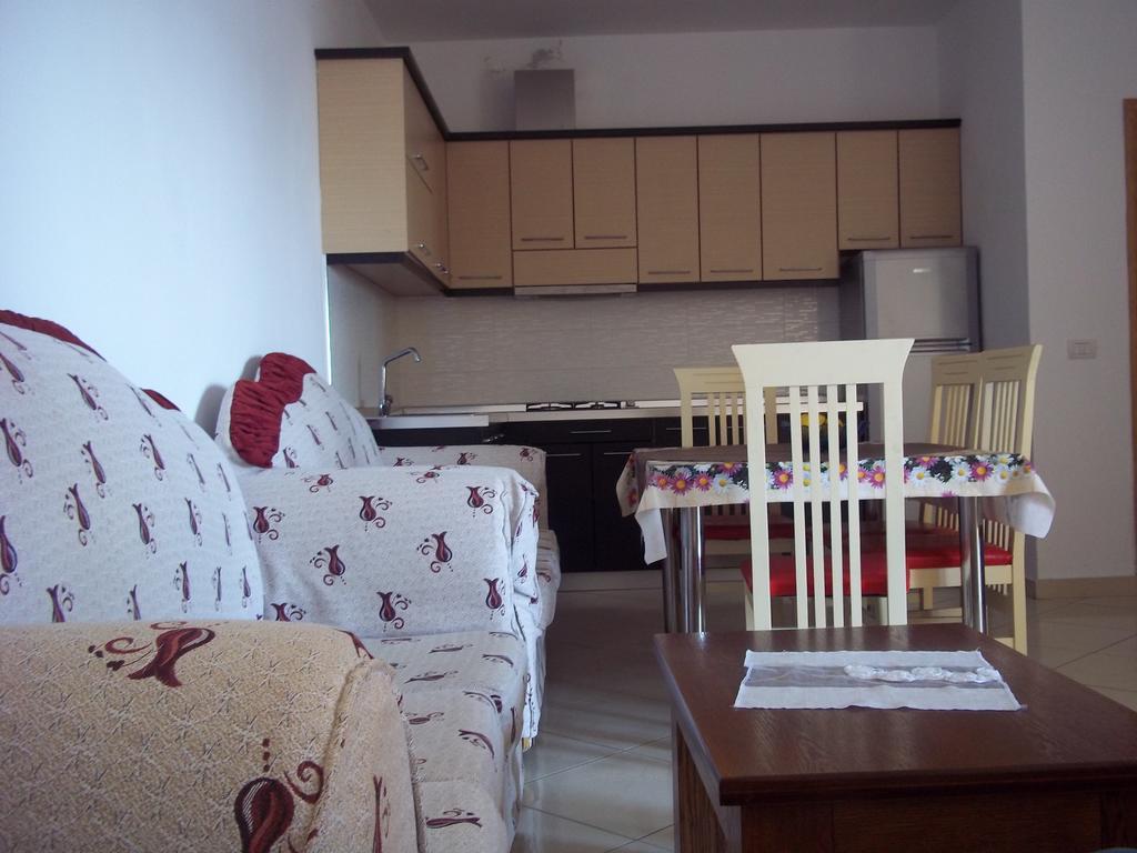 Faik Shehu Apartments ดูร์เรส ภายนอก รูปภาพ