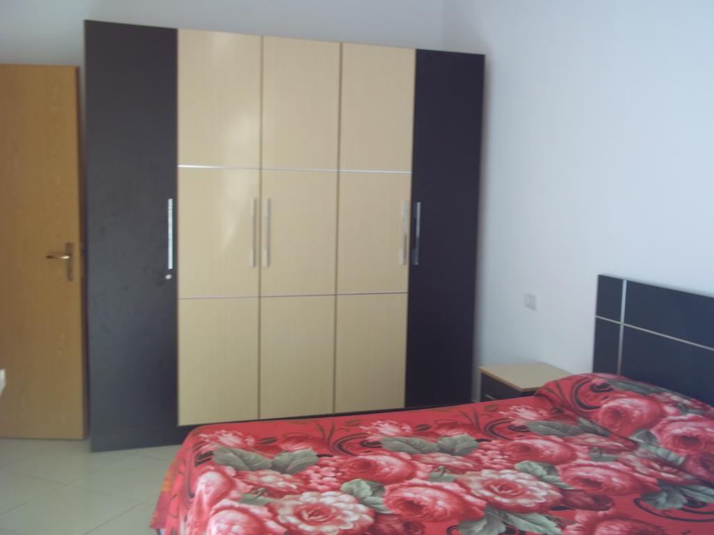 Faik Shehu Apartments ดูร์เรส ภายนอก รูปภาพ