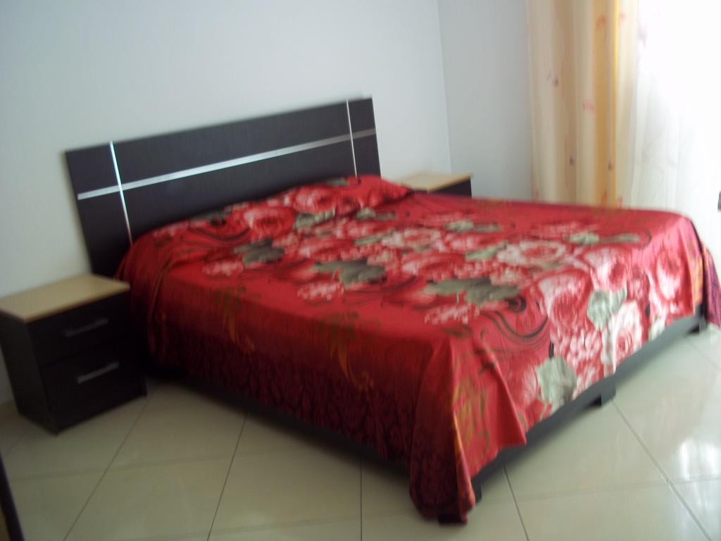 Faik Shehu Apartments ดูร์เรส ภายนอก รูปภาพ