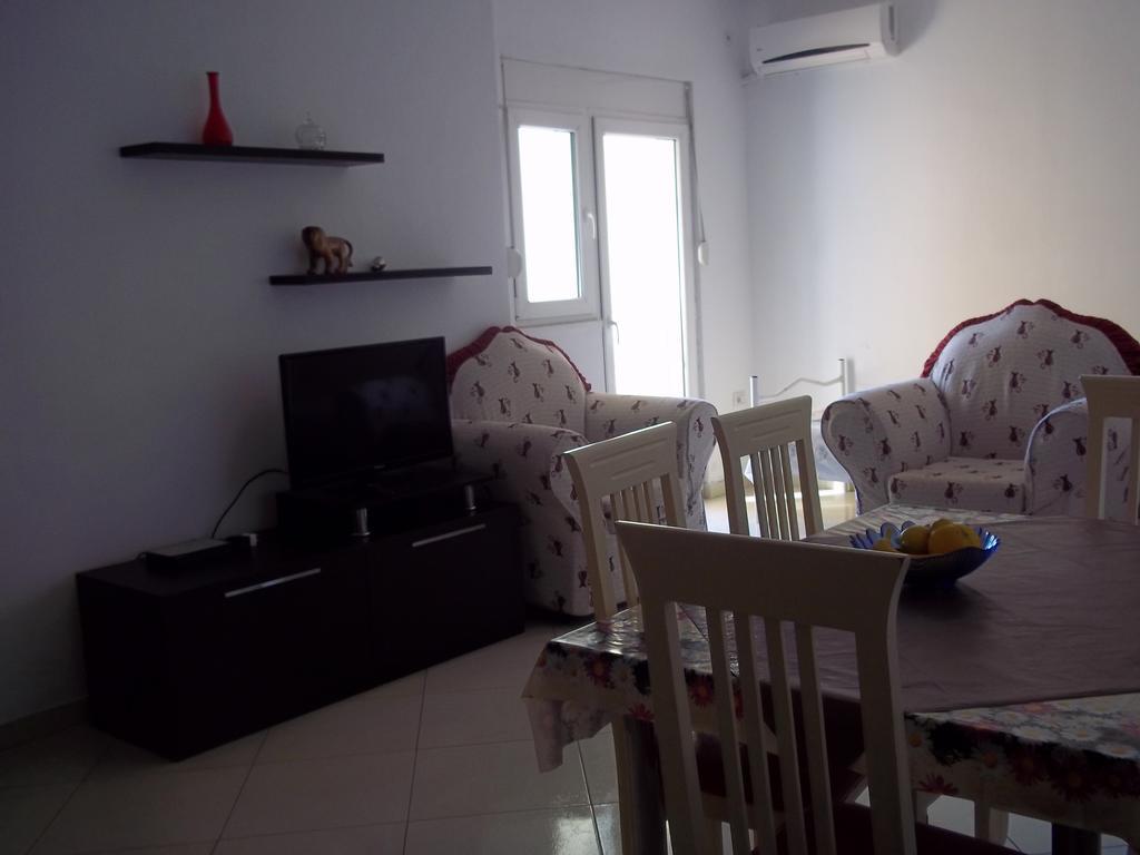 Faik Shehu Apartments ดูร์เรส ภายนอก รูปภาพ